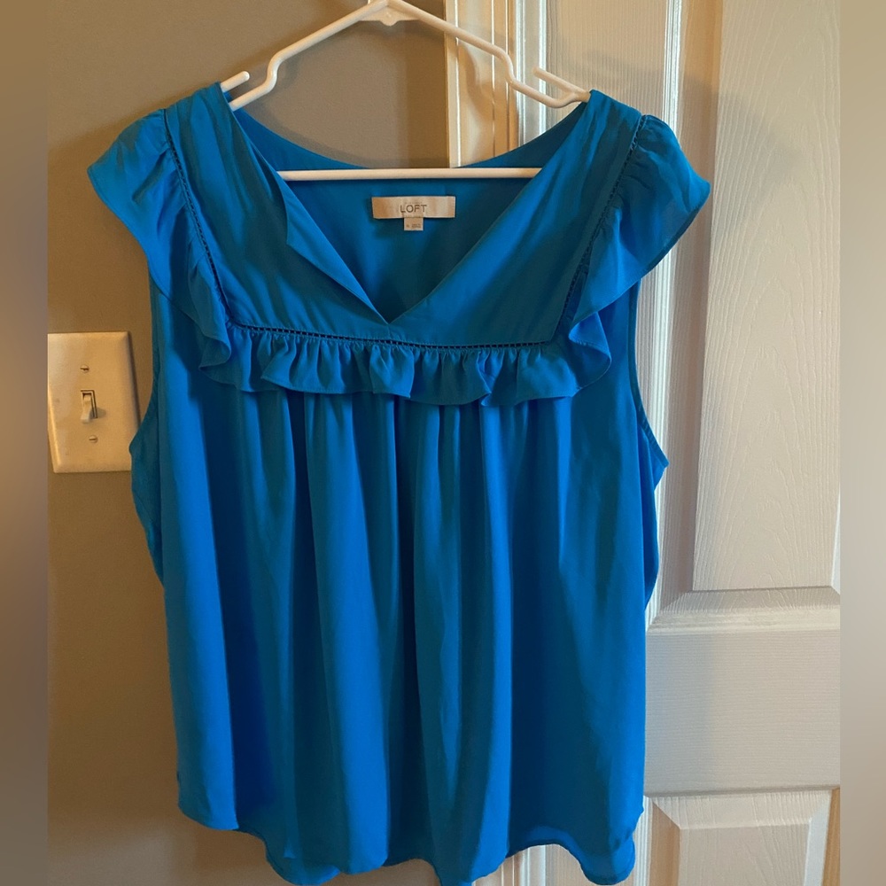 The Loft Sleeveless shirt